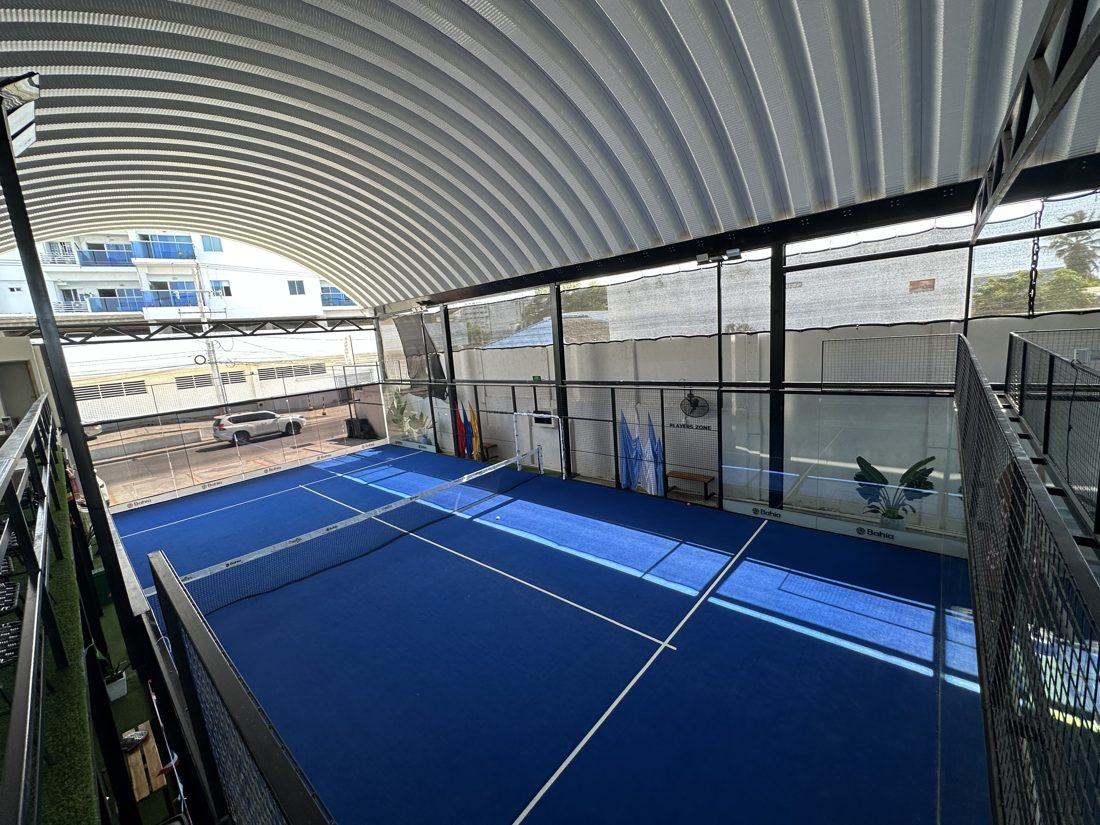 Cancha de pádel panorámica Bahía 1 frente a la bahía de Cartagena