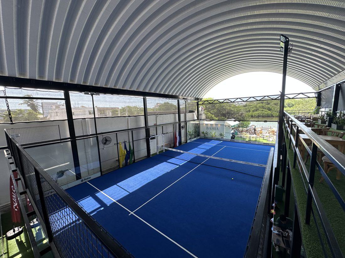 Cancha de pádel panorámica Bahía 2 en Manga, Cartagena de Indias